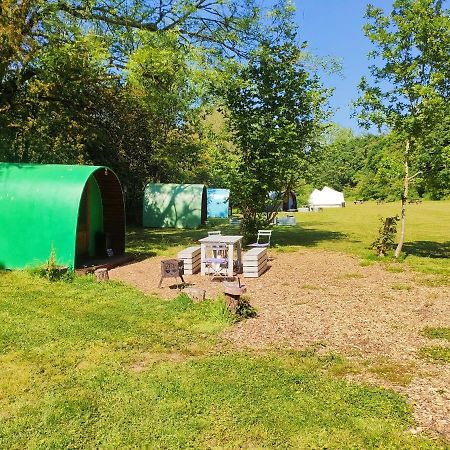 Hotel Battle Pods And Bells Glamping Esterno foto