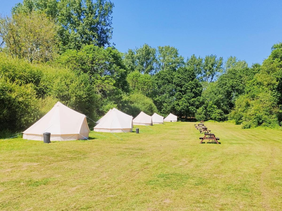 Hotel Battle Pods And Bells Glamping Esterno foto
