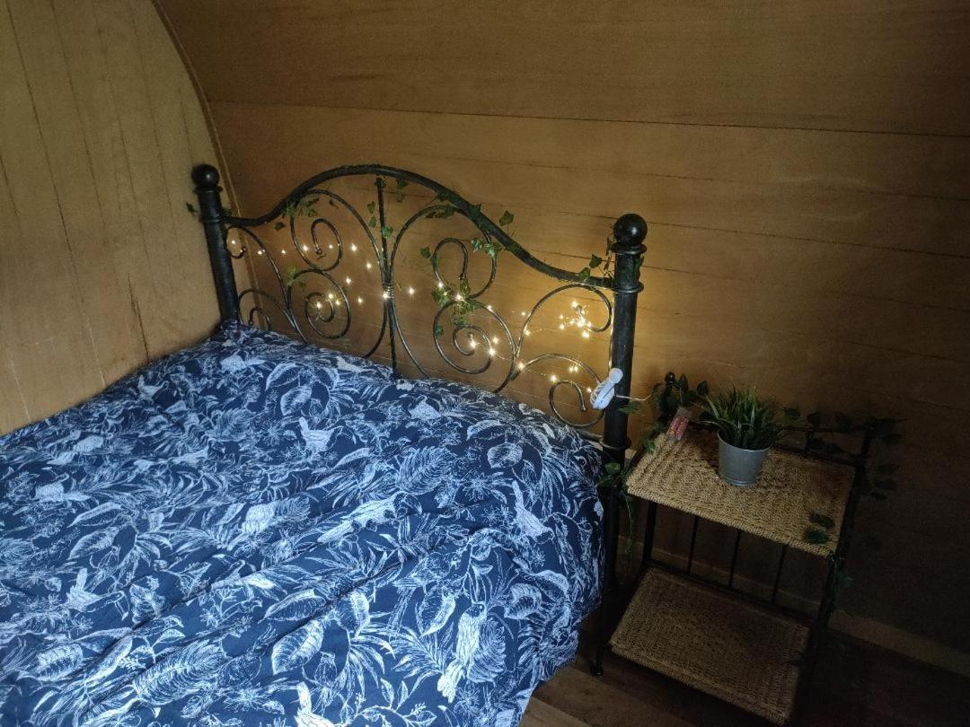 Hotel Battle Pods And Bells Glamping Esterno foto