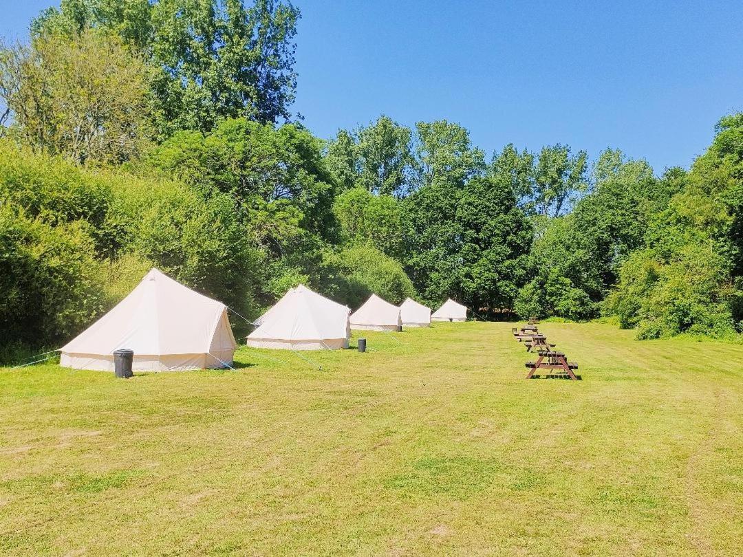 Hotel Battle Pods And Bells Glamping Esterno foto